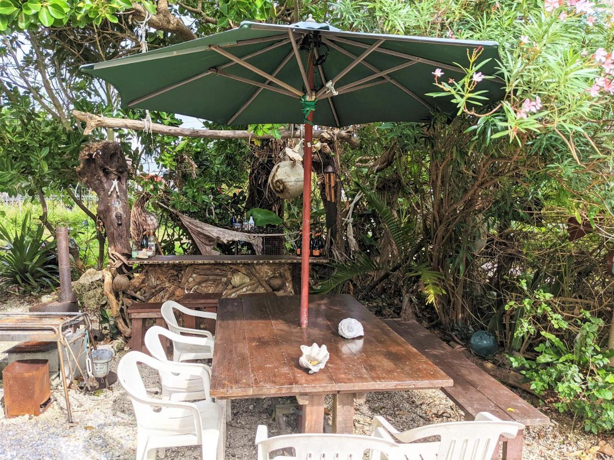 Hotel Shiraho Friends House Ishigaki  Exterior foto