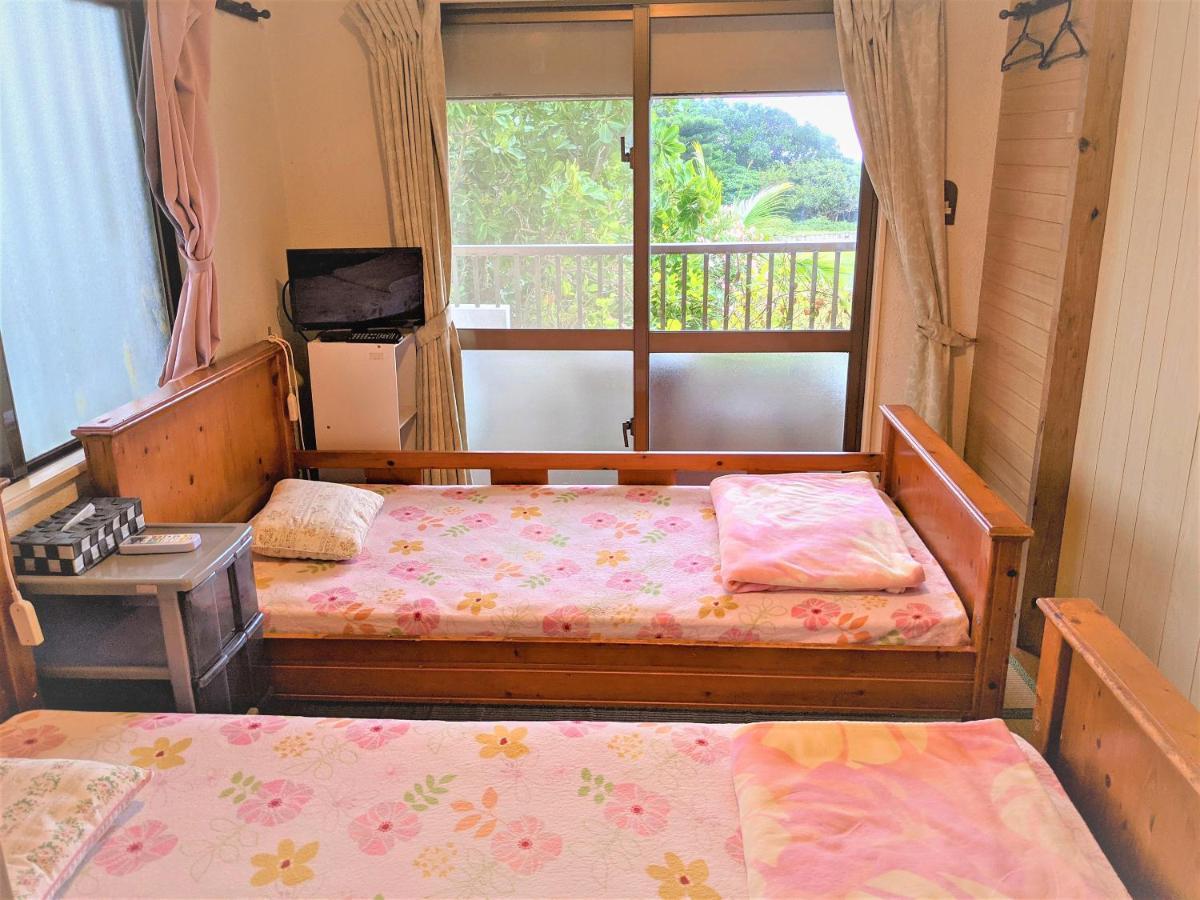 Hotel Shiraho Friends House Ishigaki  Exterior foto