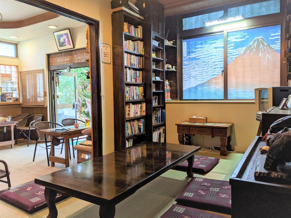 Hotel Shiraho Friends House Ishigaki  Exterior foto