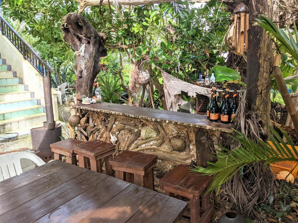 Hotel Shiraho Friends House Ishigaki  Exterior foto