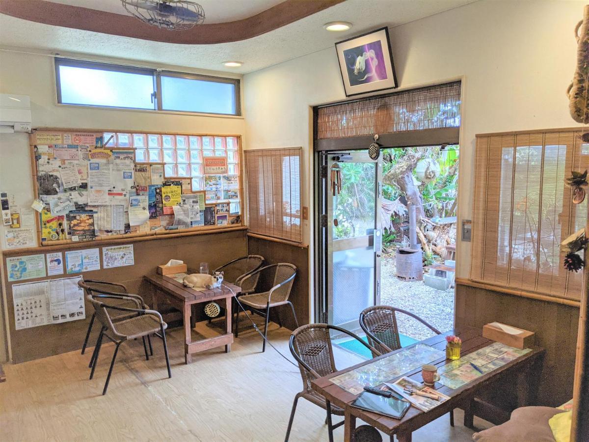 Hotel Shiraho Friends House Ishigaki  Exterior foto