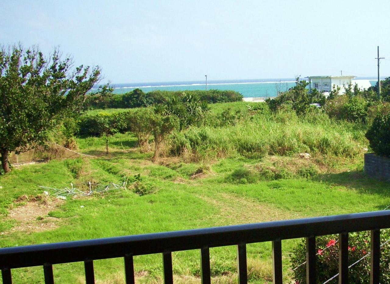 Hotel Shiraho Friends House Ishigaki  Exterior foto